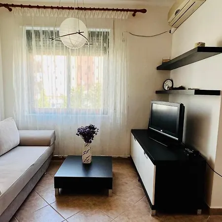 In Front Of The * Durres