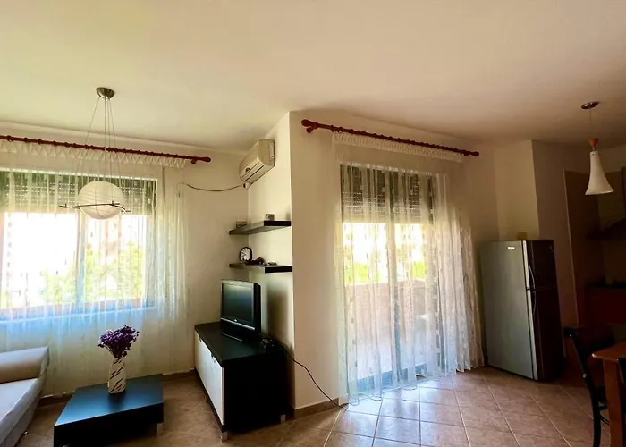 Daire In Front Of The Dıraç